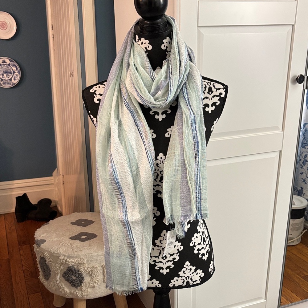 Ann Taylor LOFT Scraf